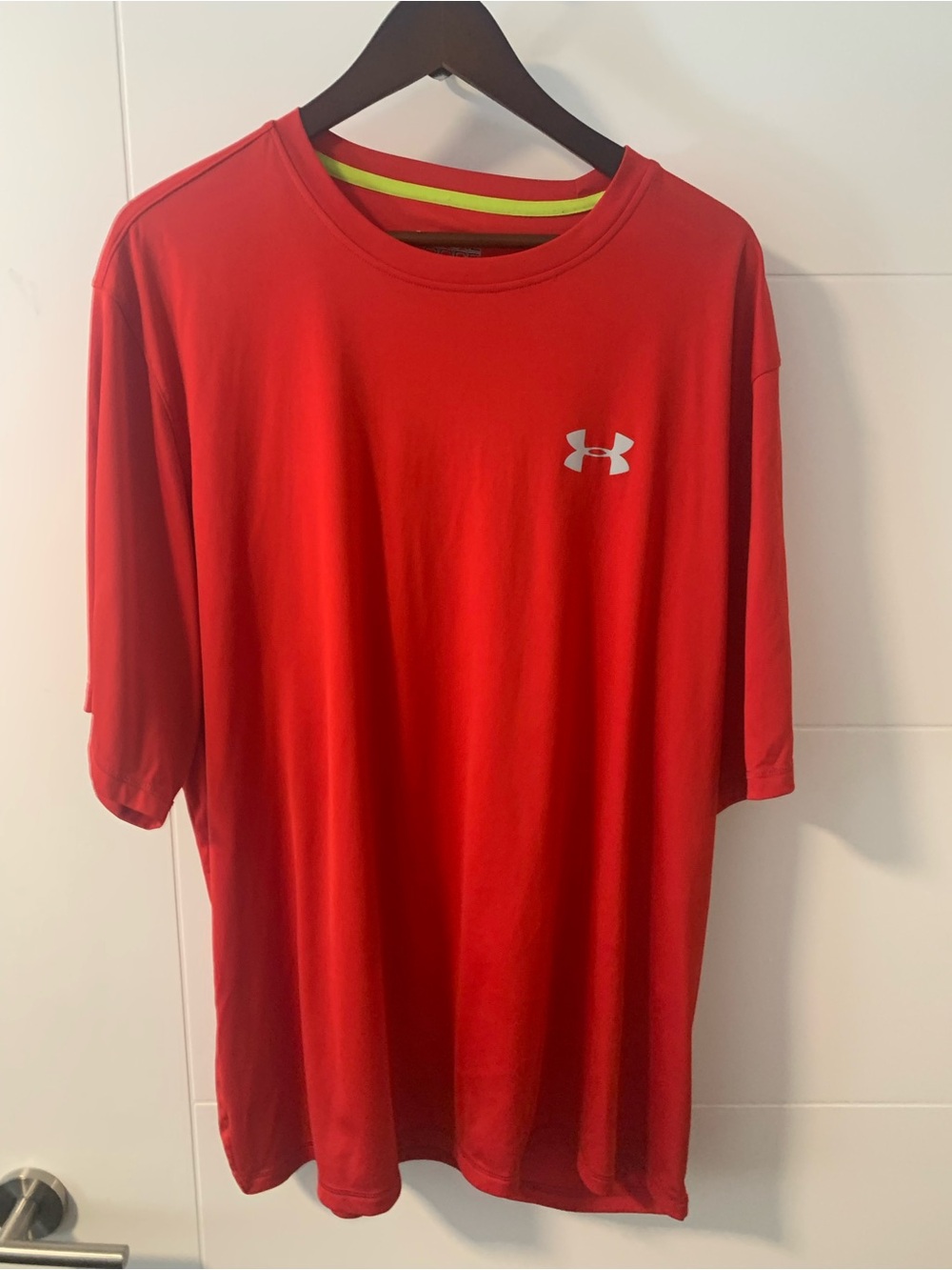 Under Armour Men’s Red Performance T-Shirt A17